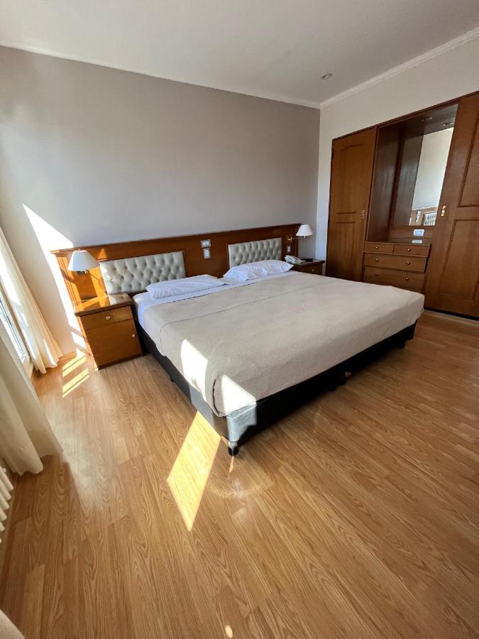 Bristol Hotel Buenos Aires Eksteriør bilde