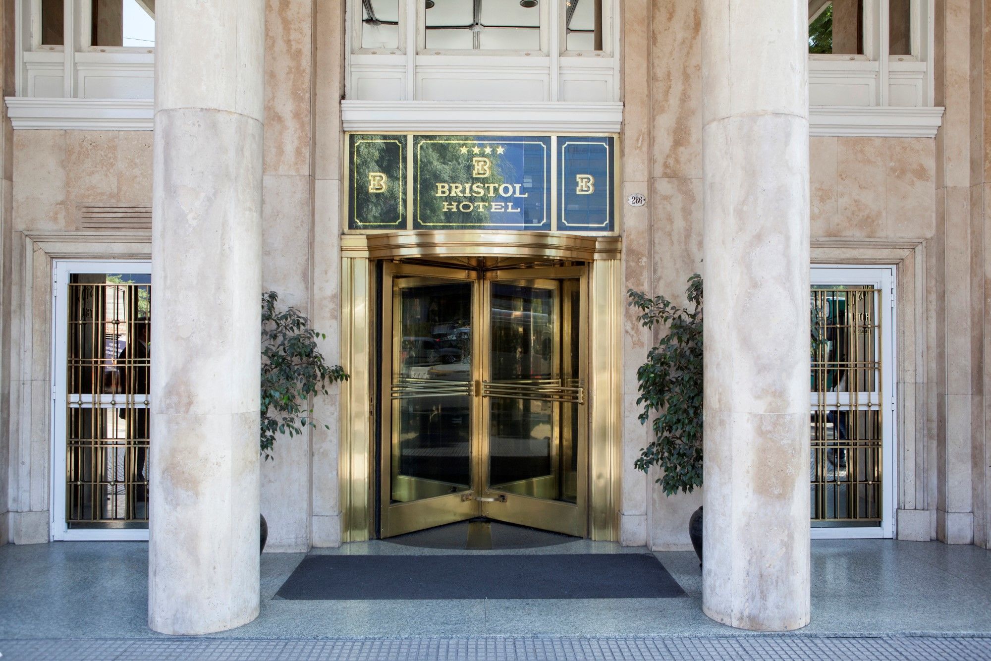 Bristol Hotel Buenos Aires Eksteriør bilde